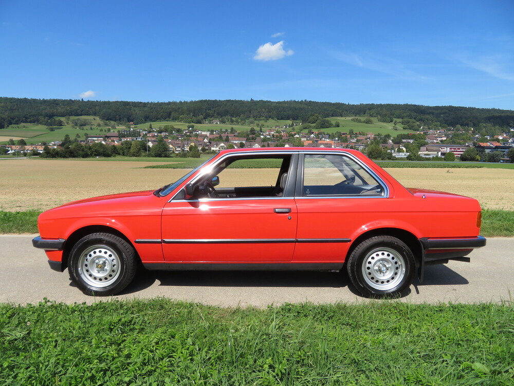 BMW 318i Limousine