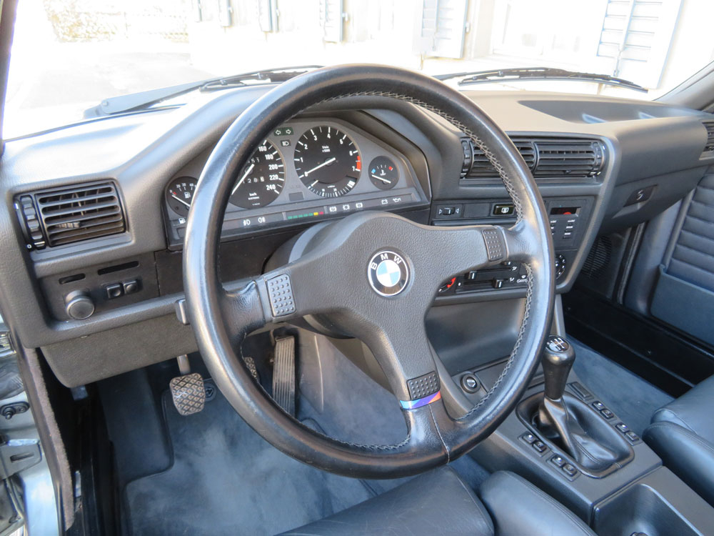 BMW 320i Cabriolet