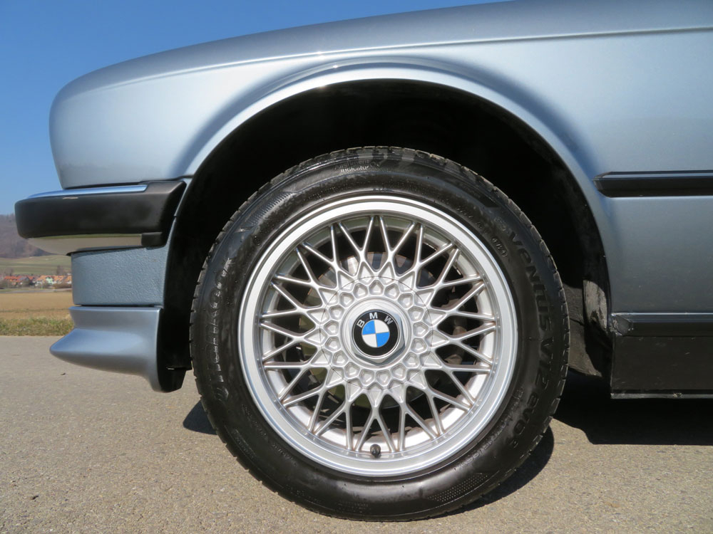 BMW 320i Cabriolet