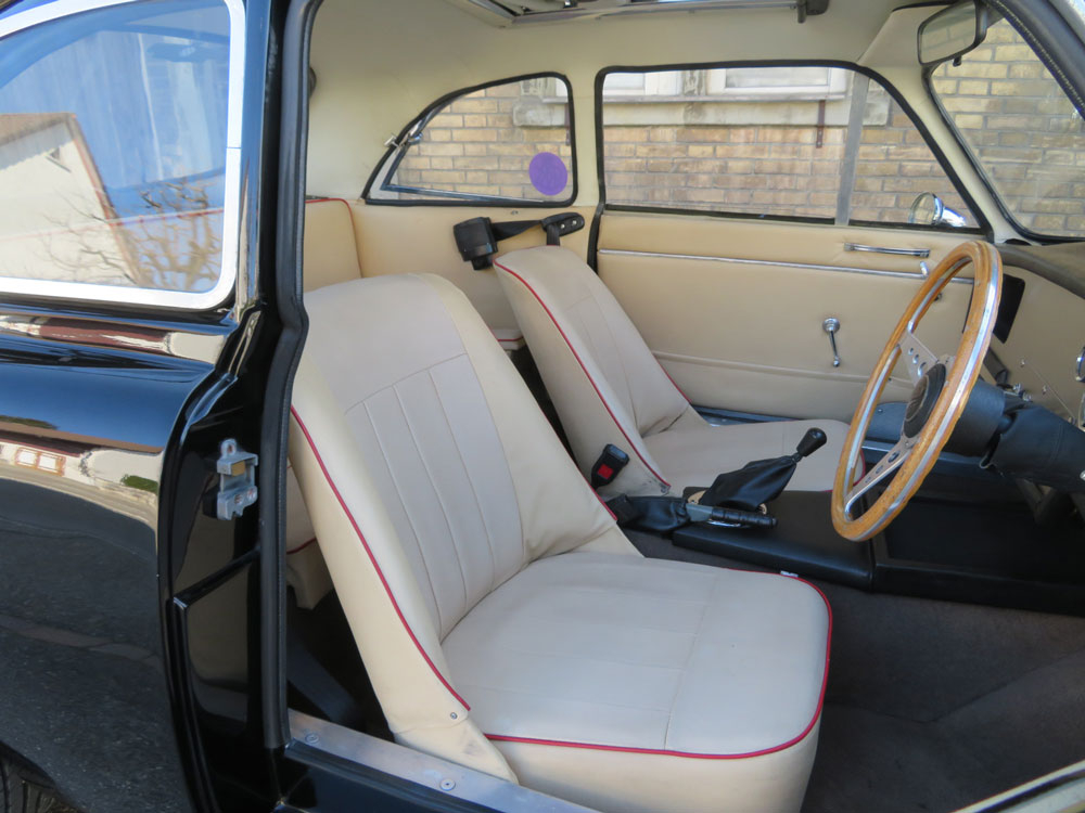 Gilbern 1800 GT Coupé