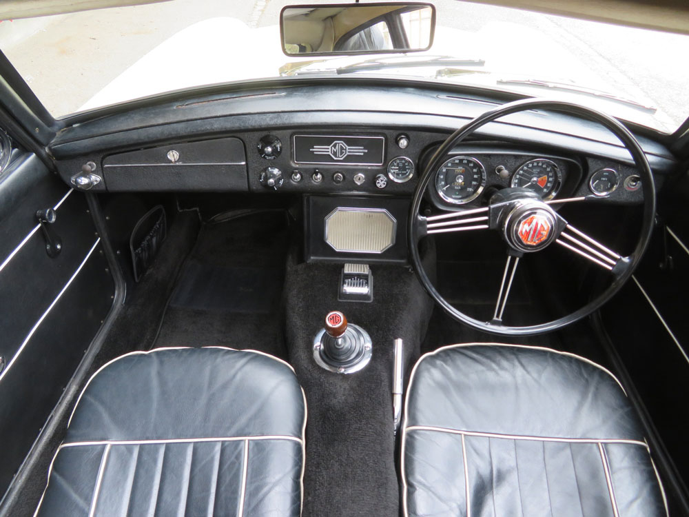 MG MGB GT Coupé