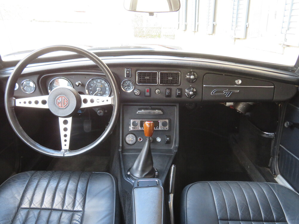 MG MGB GT Coupé