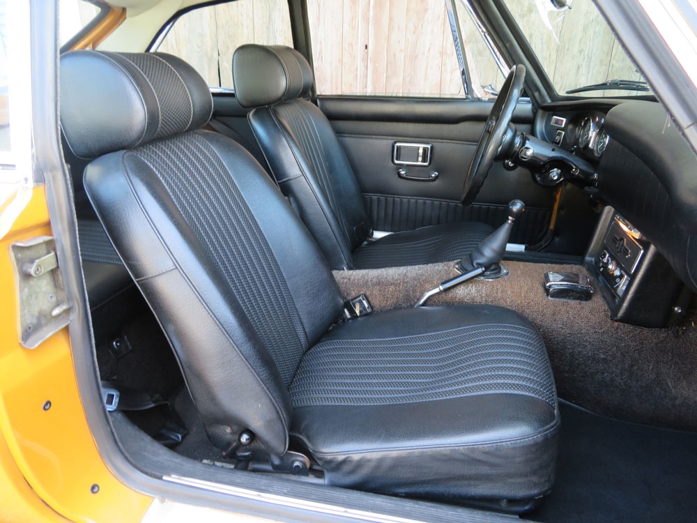 MG MGB GT Coupé