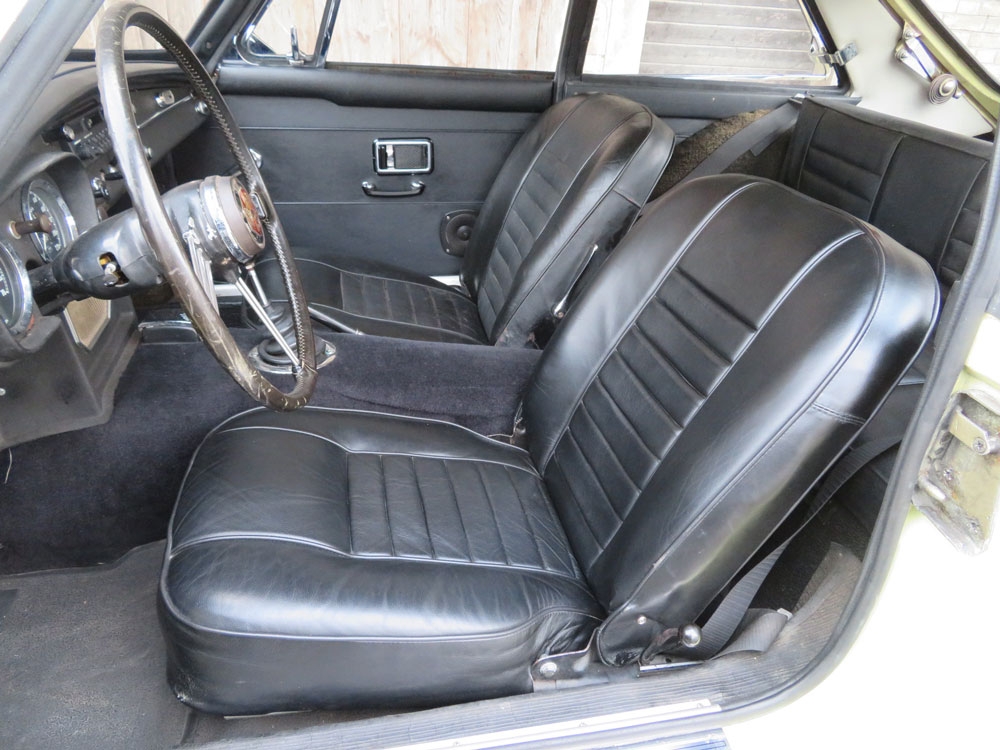 MG MGC GT Coupé