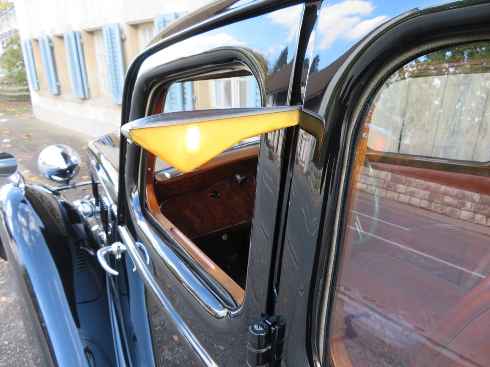 MG YA Limousine