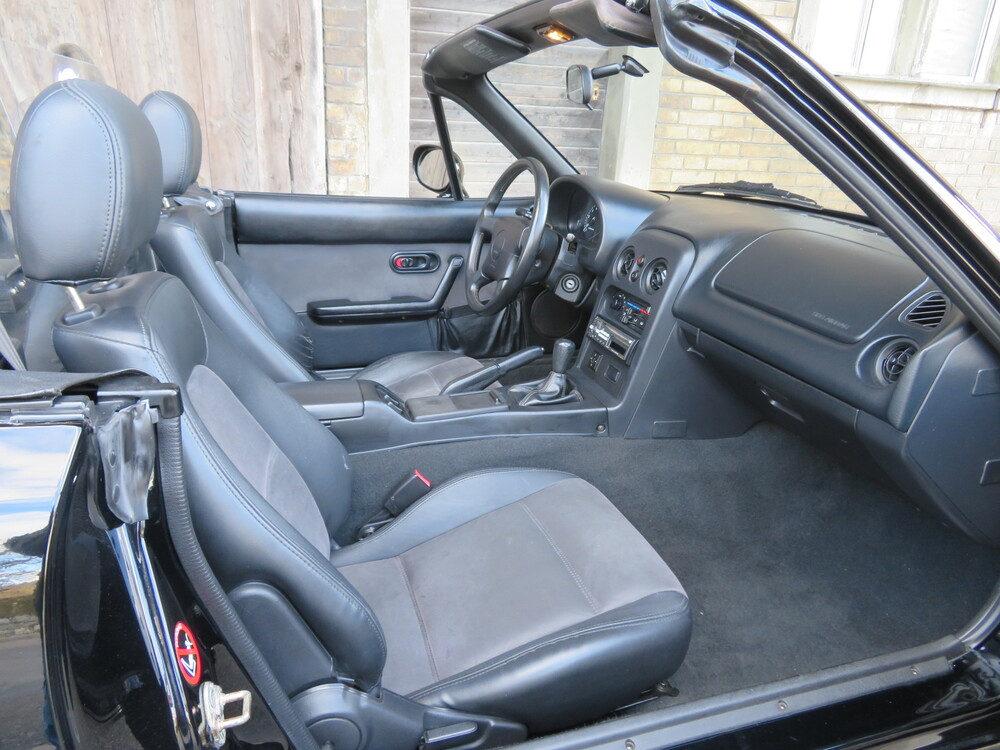 Mazda MX-5 1.8i Cabriolet