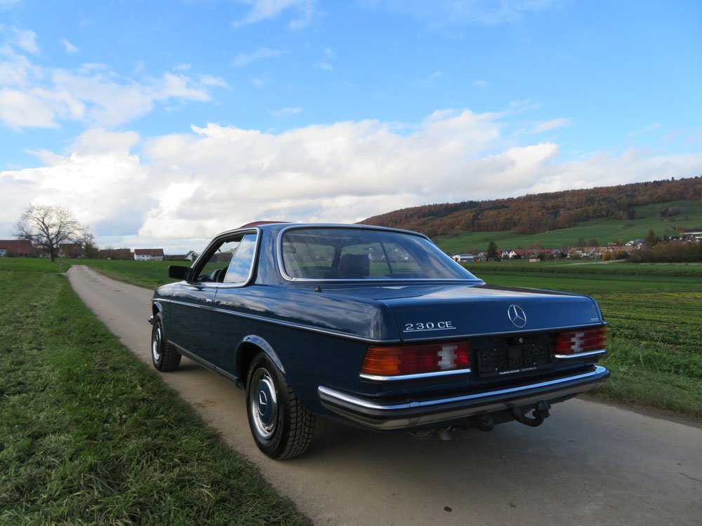 Mercedes-Benz 230 CE Coupé