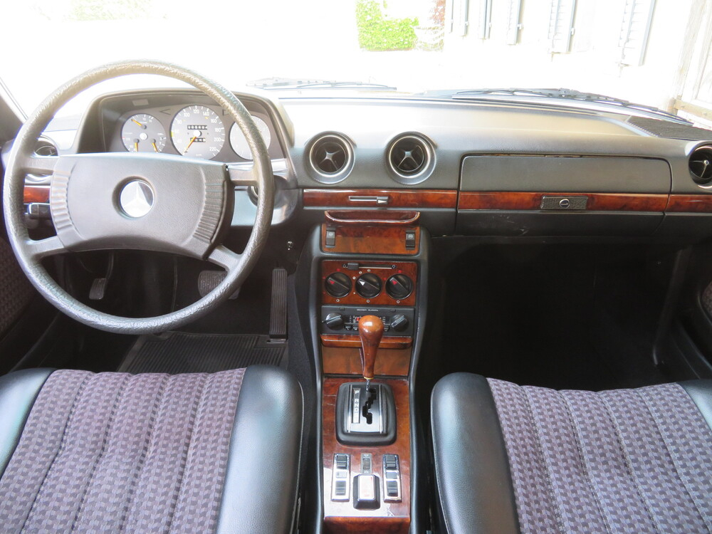 Mercedes-Benz 280 CE Coupé