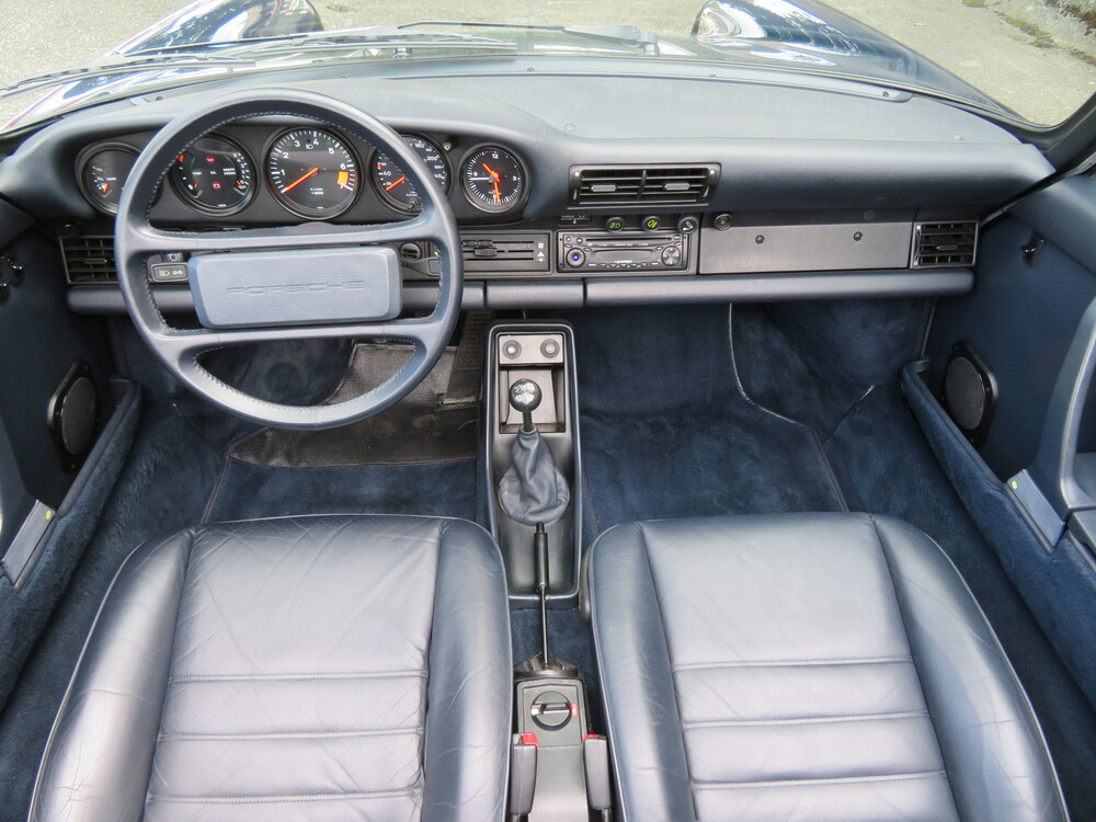 Porsche 911 Carrera 3.2 Cabriolet