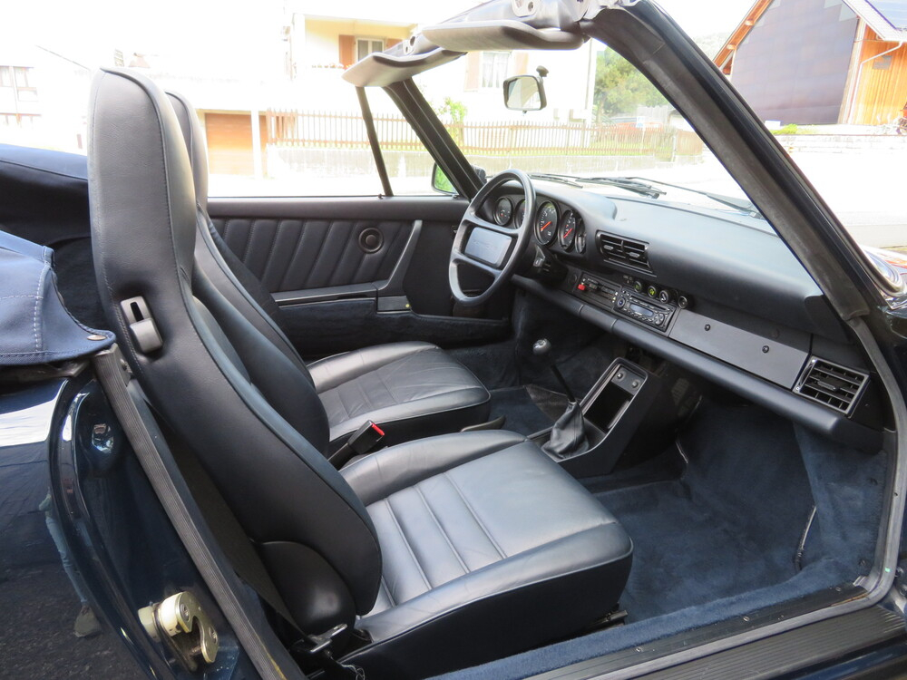 Porsche 911 Carrera 3.2 Cabriolet