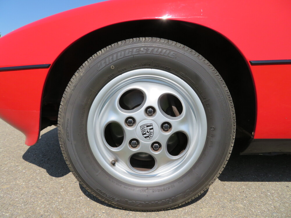 Porsche 924 S Coupé