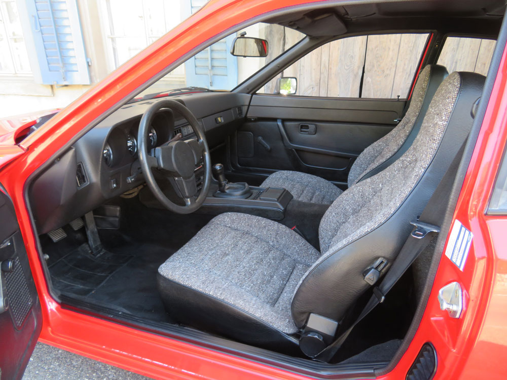 Porsche 924 Coupé